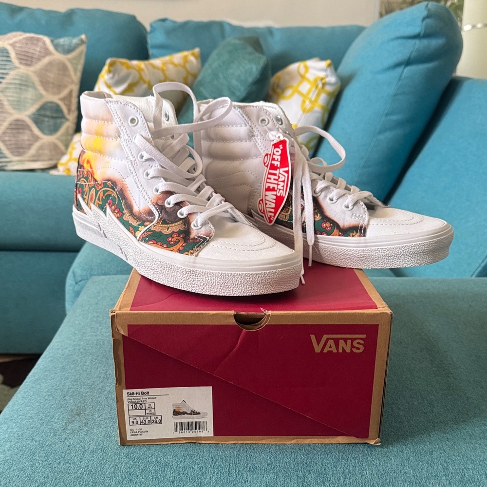Vans Sk8-Hi Bolt “Big Reveal” True White Sneakers Men’s 10